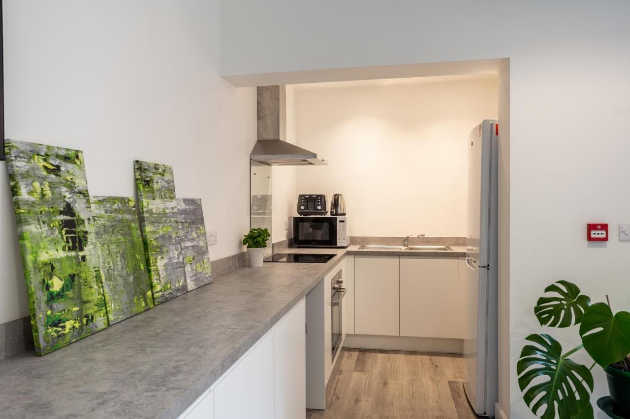 Whole House In Centre Of Town Ideal For Contractors And Professionals Villa Normanton  Exterior photo